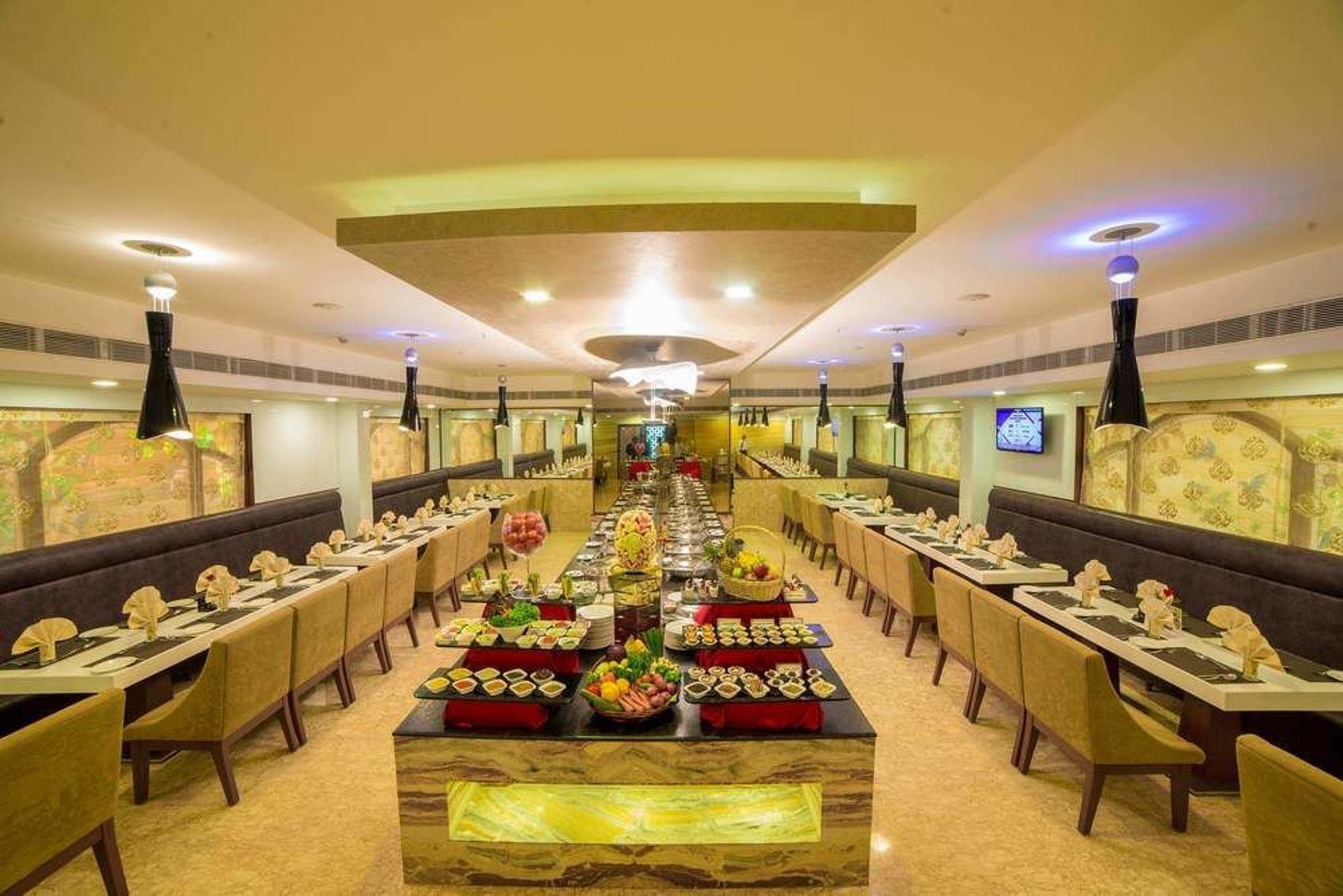 Raj Park Hotel Chennai Exteriör bild