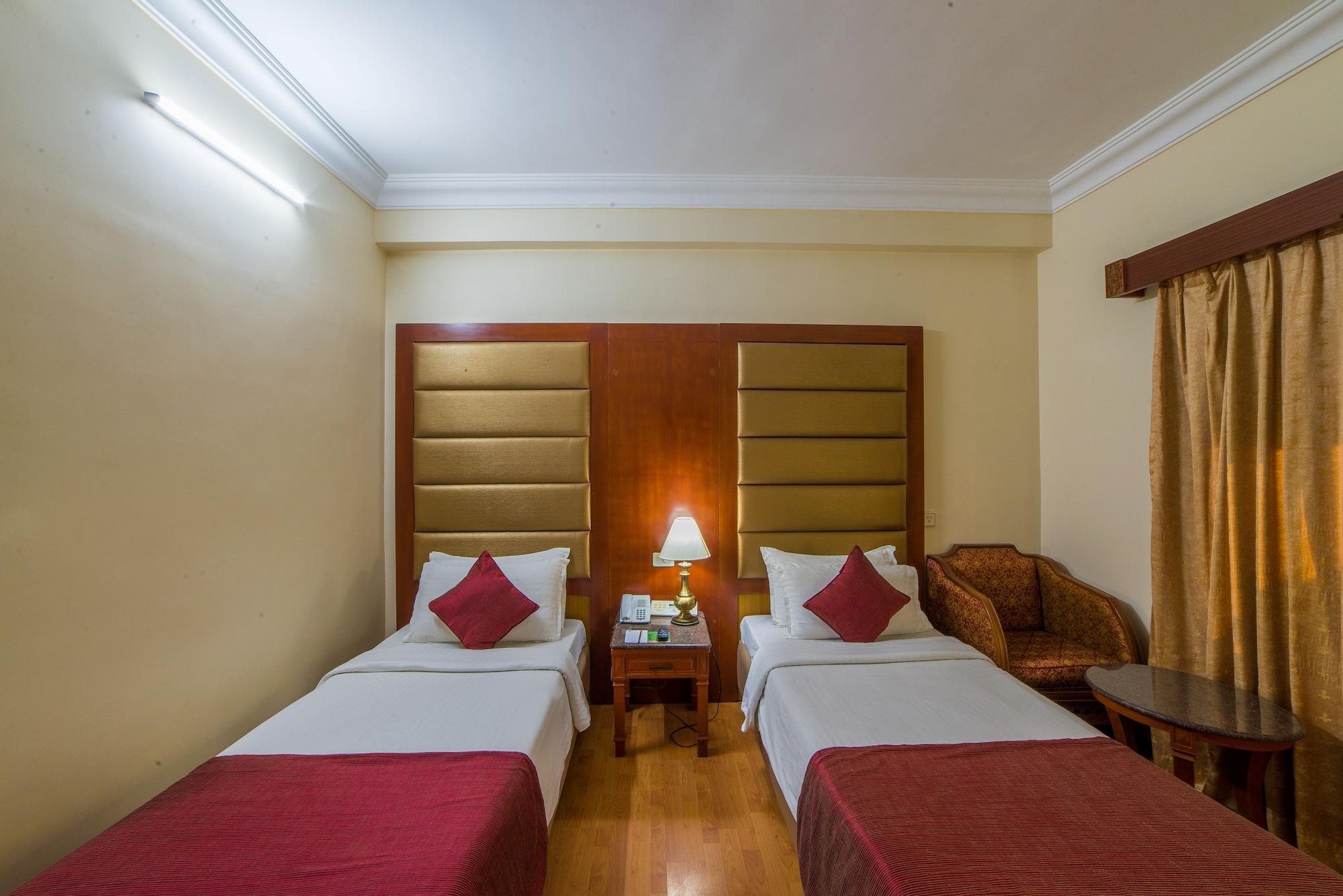 Raj Park Hotel Chennai Exteriör bild