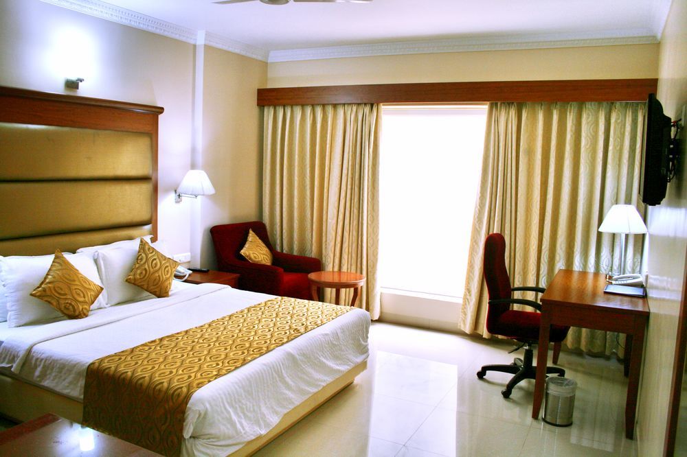 Raj Park Hotel Chennai Exteriör bild