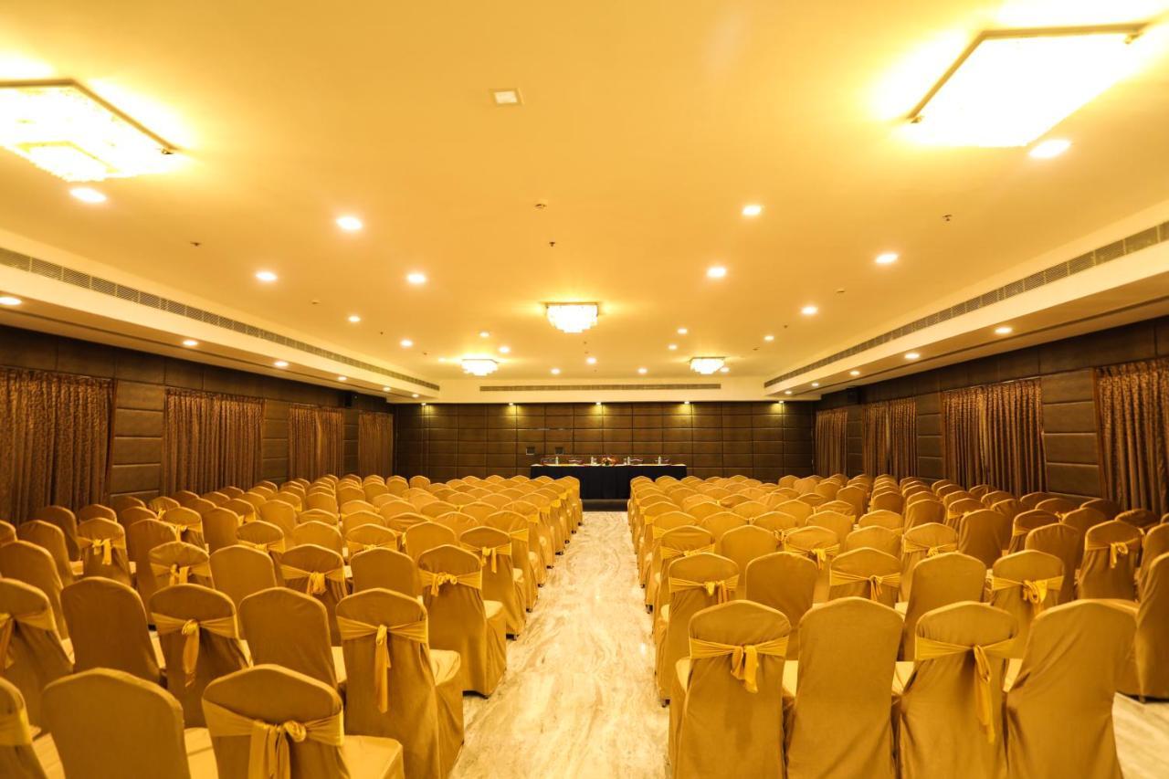 Raj Park Hotel Chennai Exteriör bild